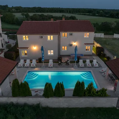 Brcina Ferienhaus Pula