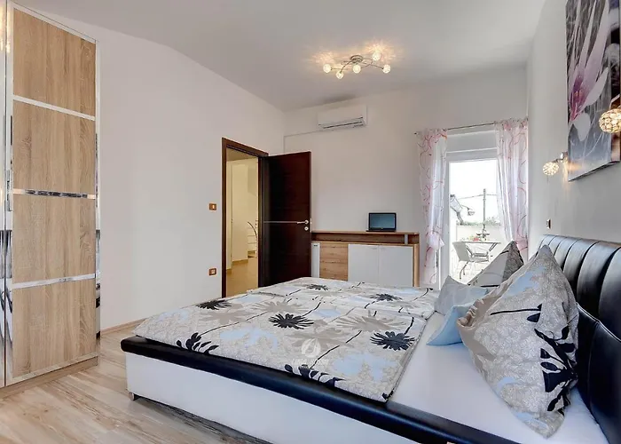 Holiday home Brcina