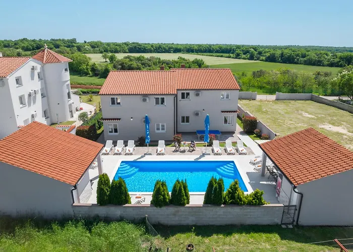 Brcina Holiday home *
